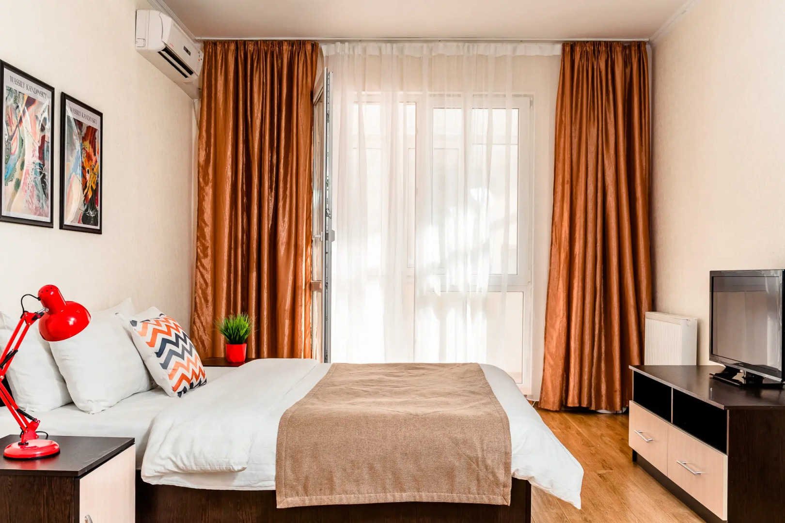 Апартаменты на Промышленной 9/1 B-Flats