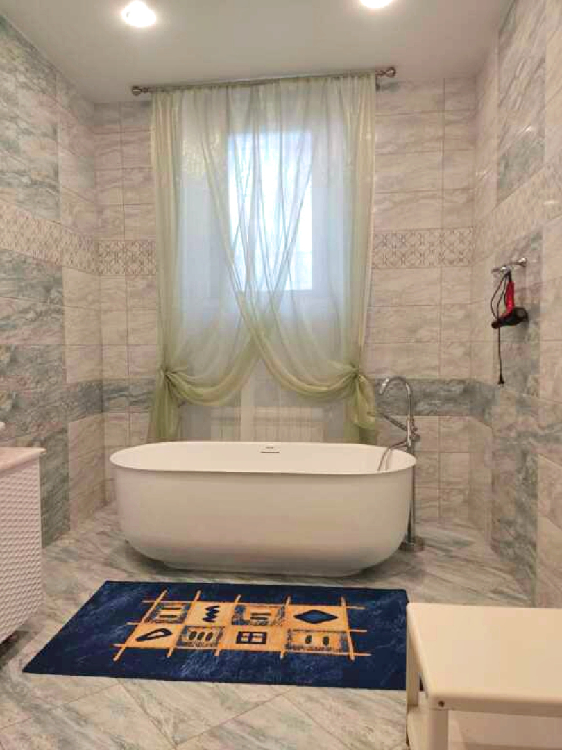 Частный Дом с Беседкой на Проспекте Дзержинского 25