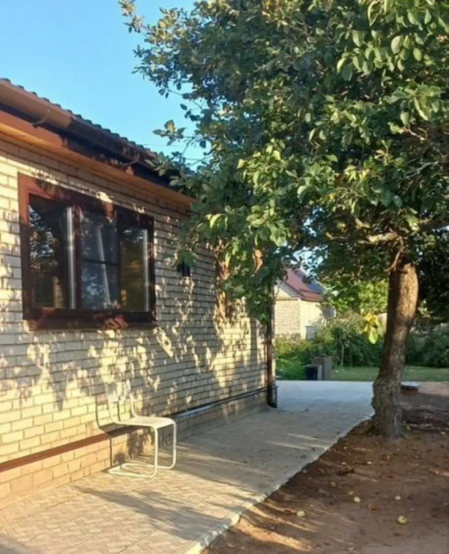 Частный Дом в Центpе Дeревни Взвад