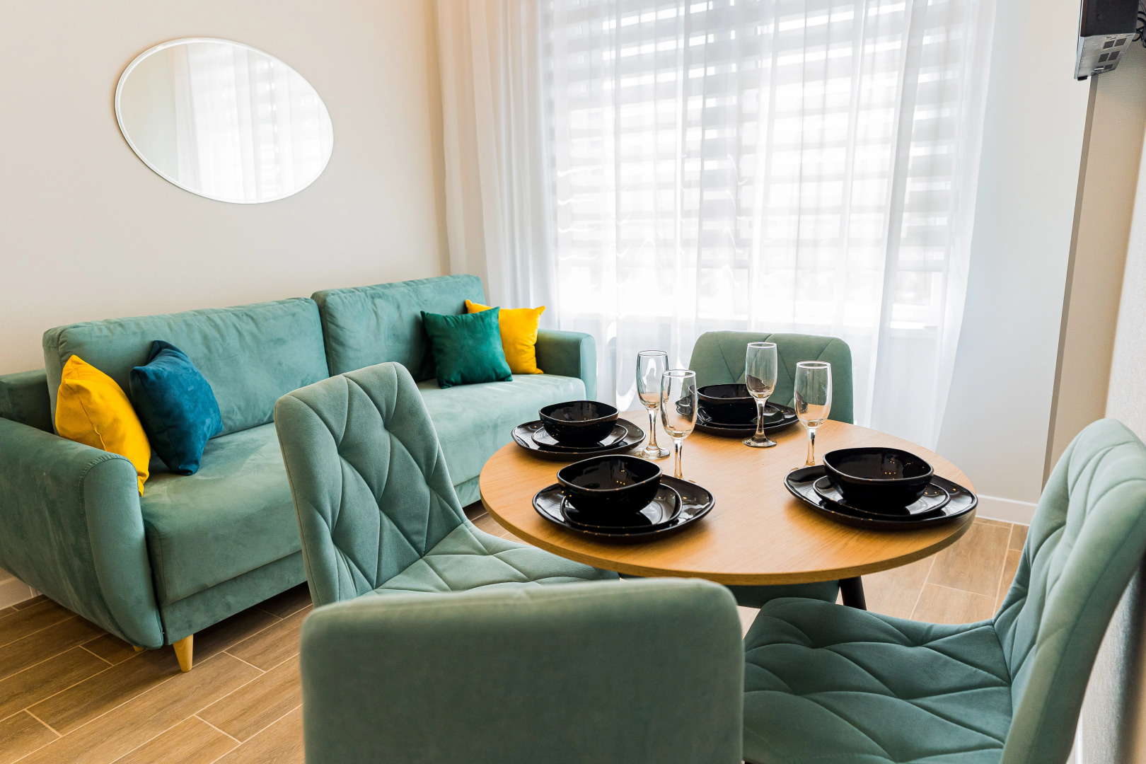 Апартаменты Класса Люкс С Дизайнерским Ремонтом От LetoApart