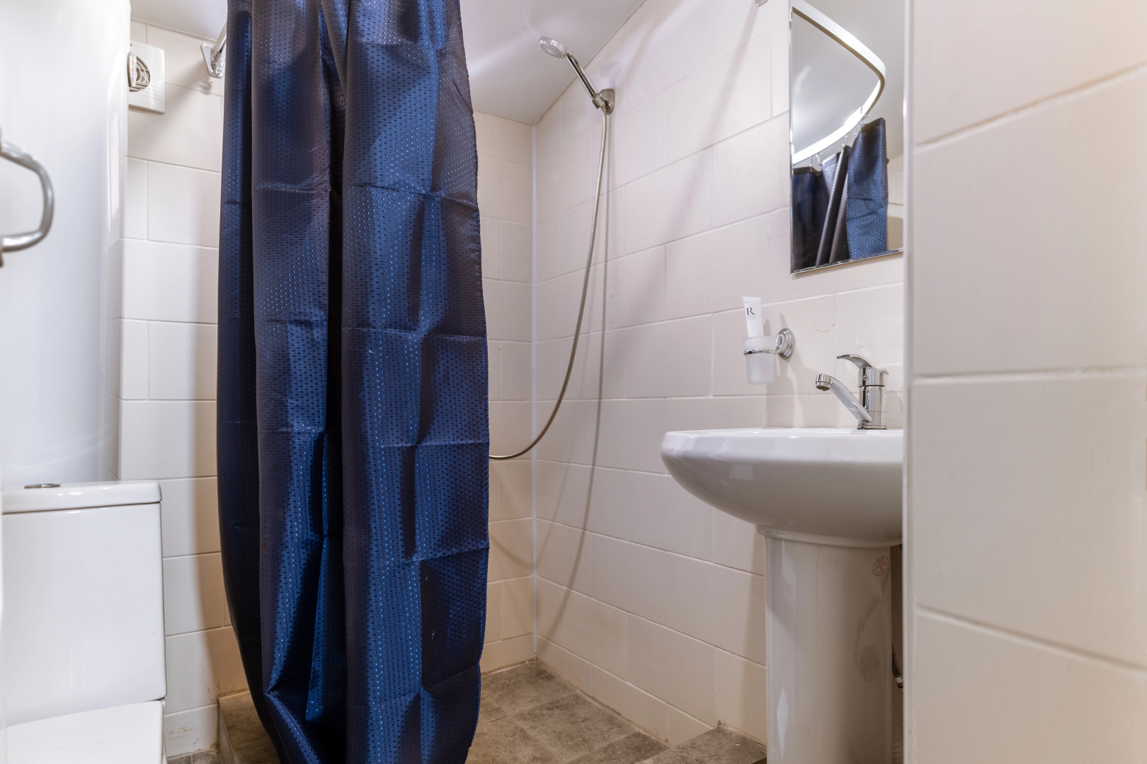 Отель Максим Парк-Лоо