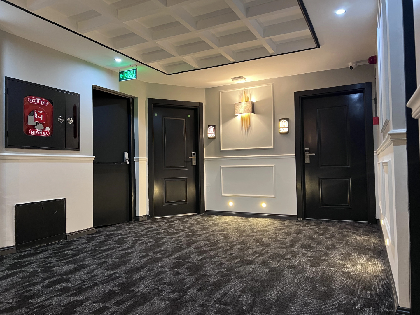 Отель Loft Plus