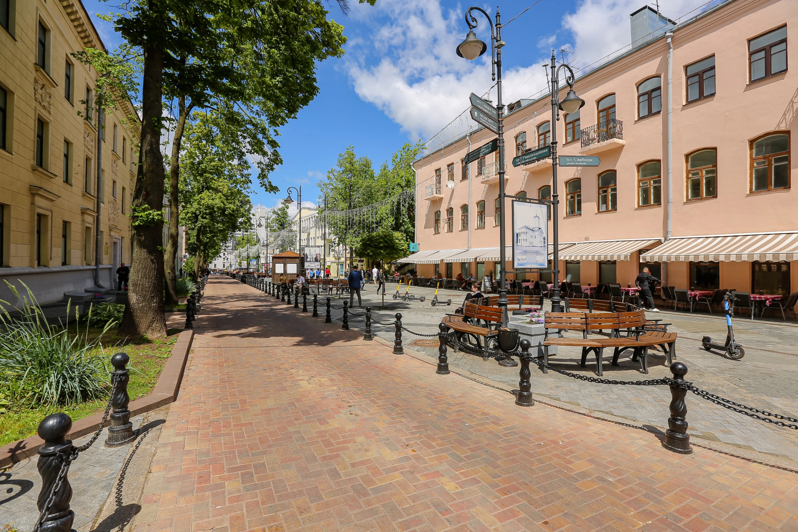 Апартаменты BelaTravel по адресу Интернациональная, 15
