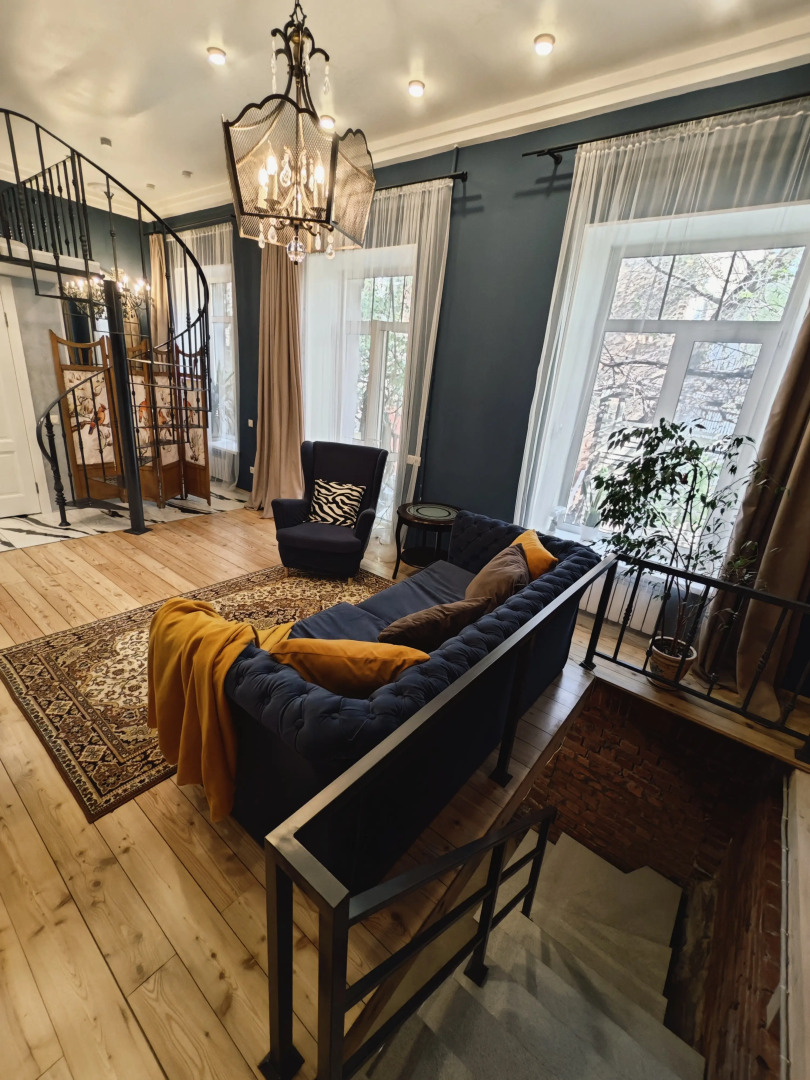 Апартаменты Винтаж с Собственным Двориком