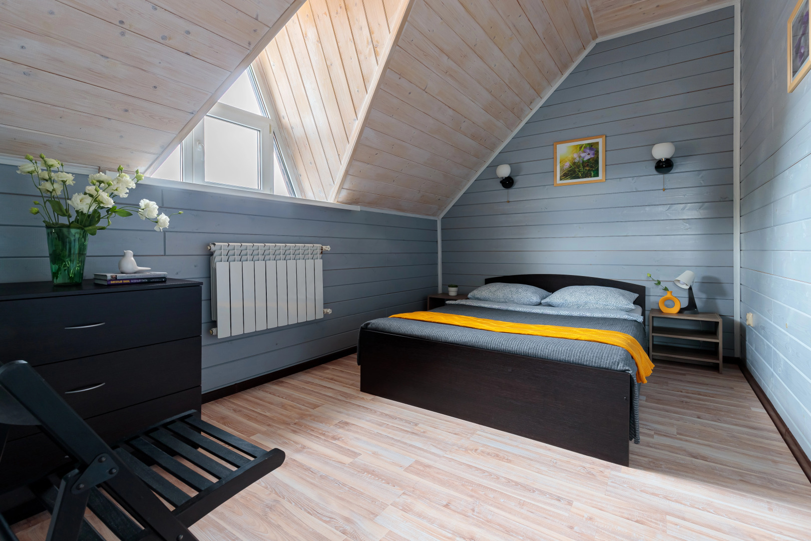 Частный дом Двухэтажный коттедж с 4 спальнями