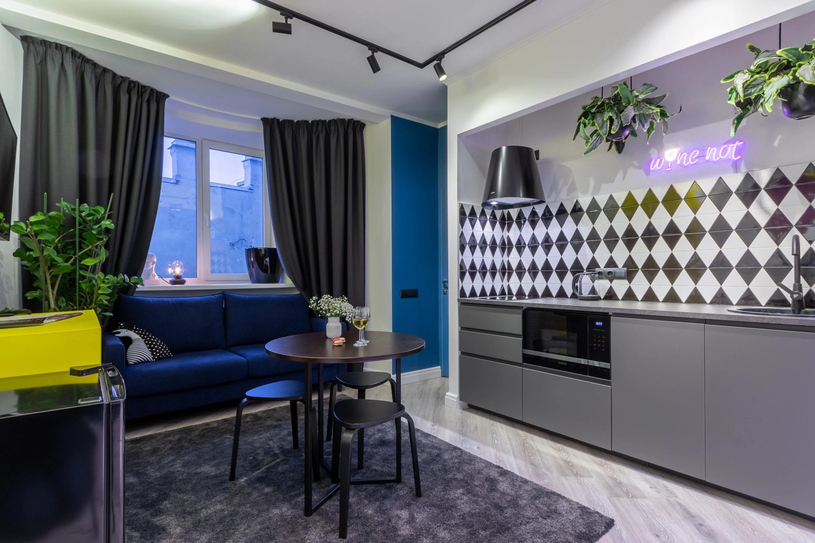 Апартаменты Авторская квартира с камином в самом сердце СПБ