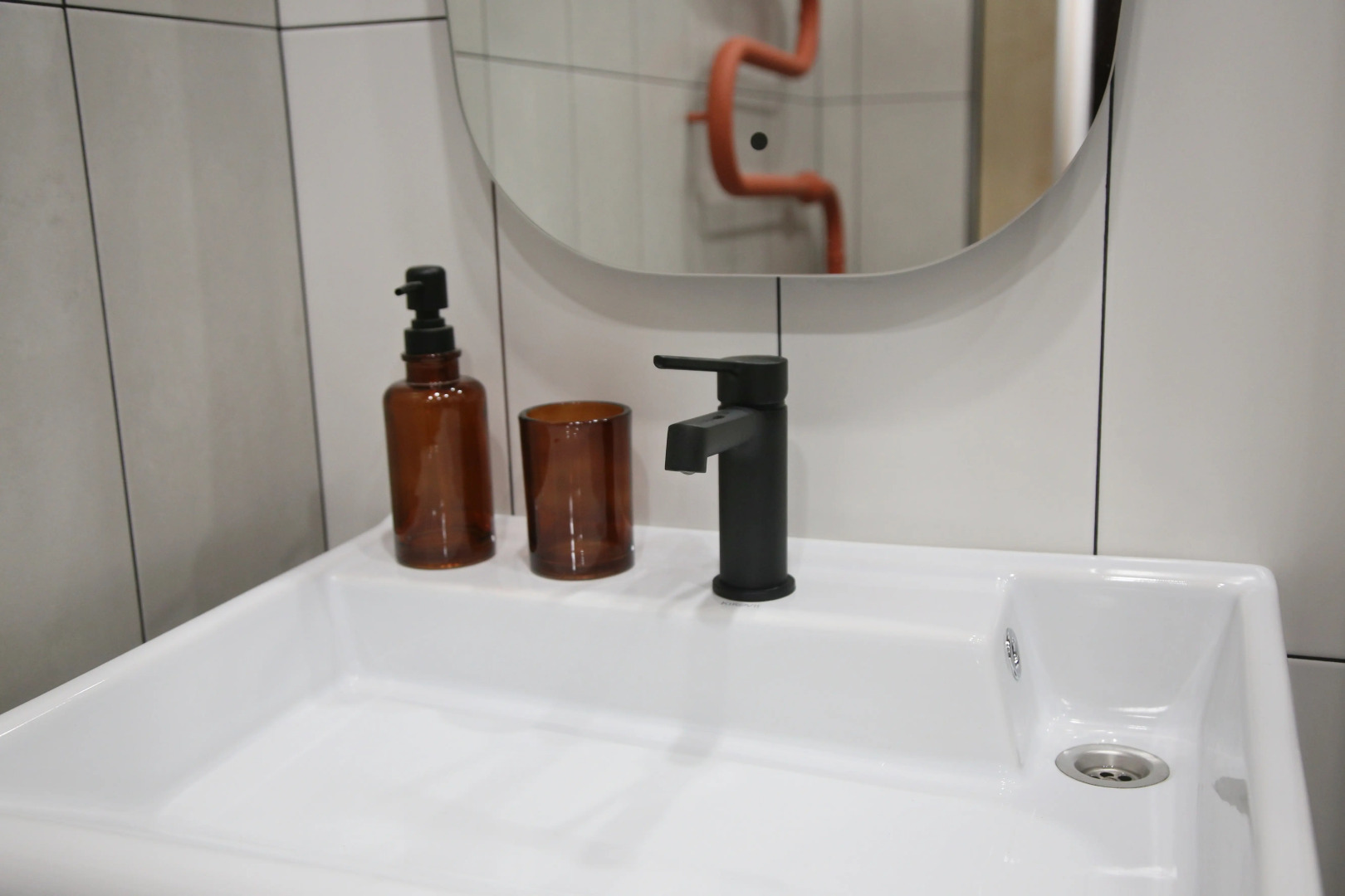 Апартаменты Айвазовский - оранжевое настроение и пол из натуральной сосны в самом центре Калининграда