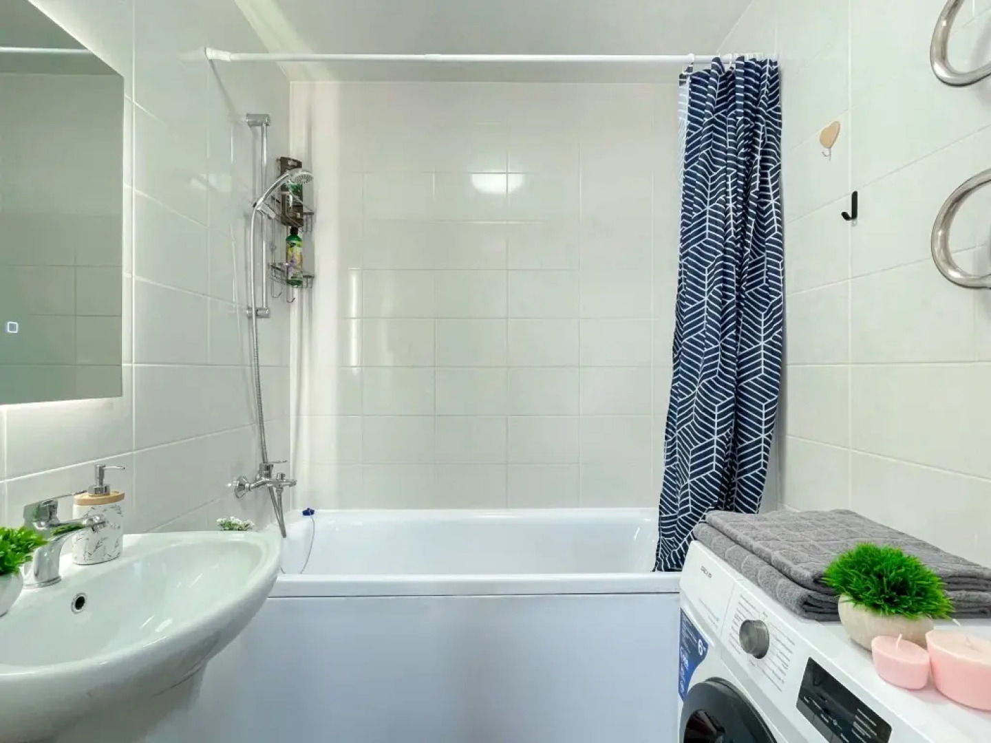 Апартаменты Sunny Days Apartment Оранж Парк 13