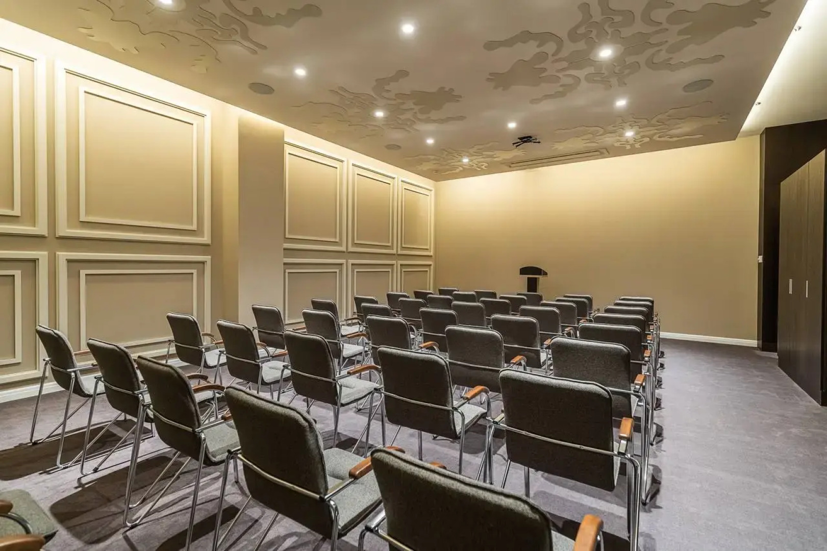 Отель Робинсон-сити