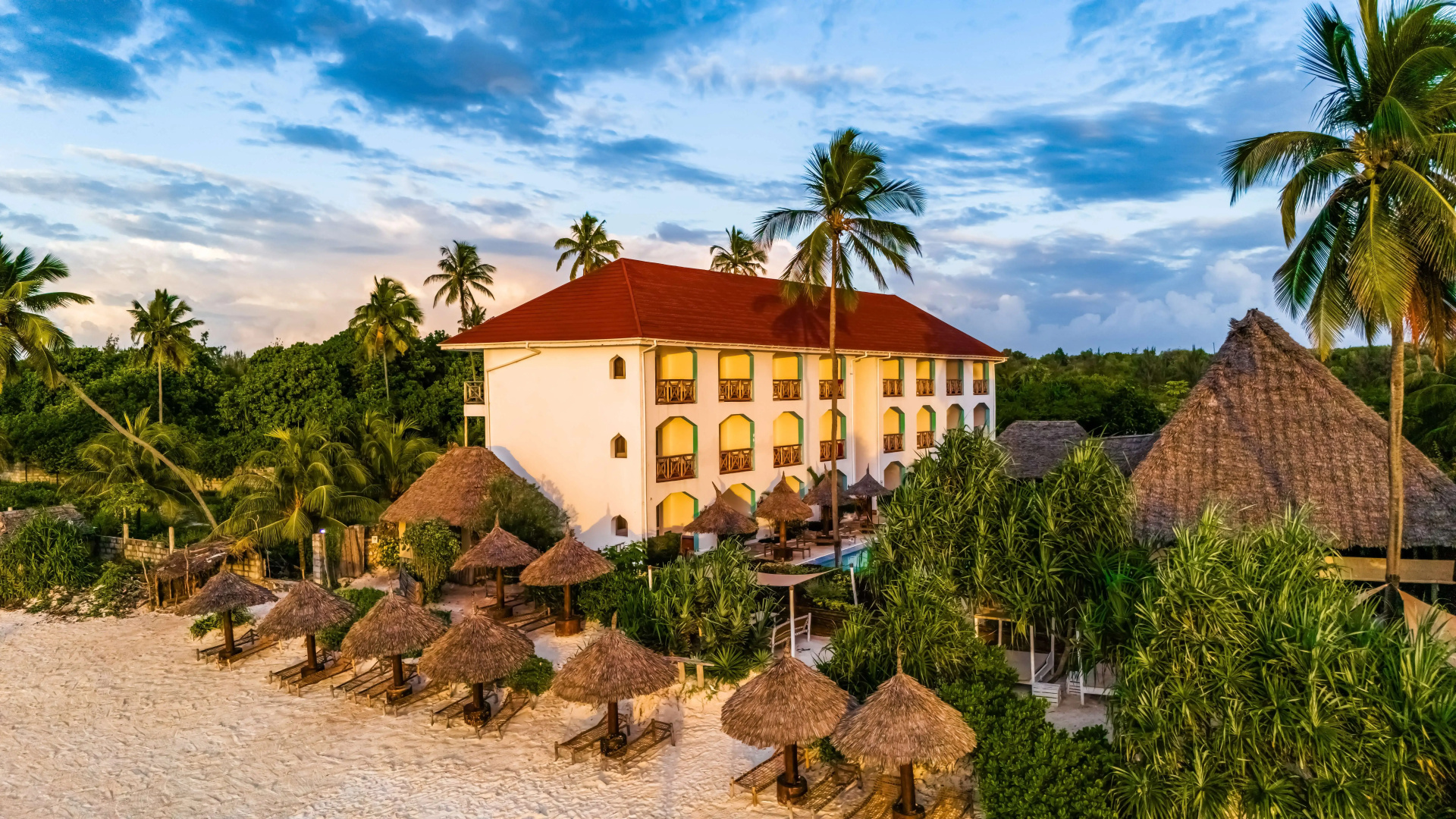 Отель AHG Sun Bay Mlilile Beach
