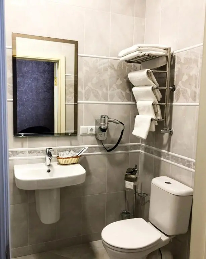 Отель Caesar Royal Palace