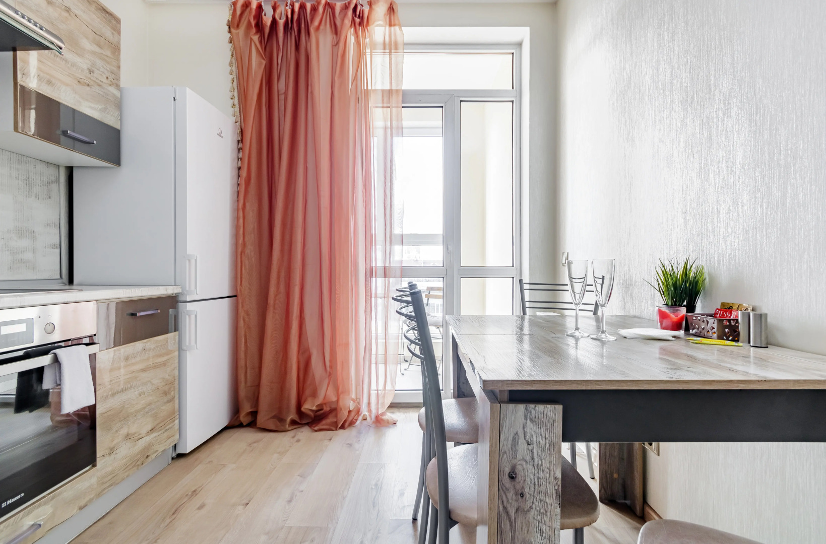 Апартаменты в спокойных тонах ЖК Большой Lounge балкон удобный матрас