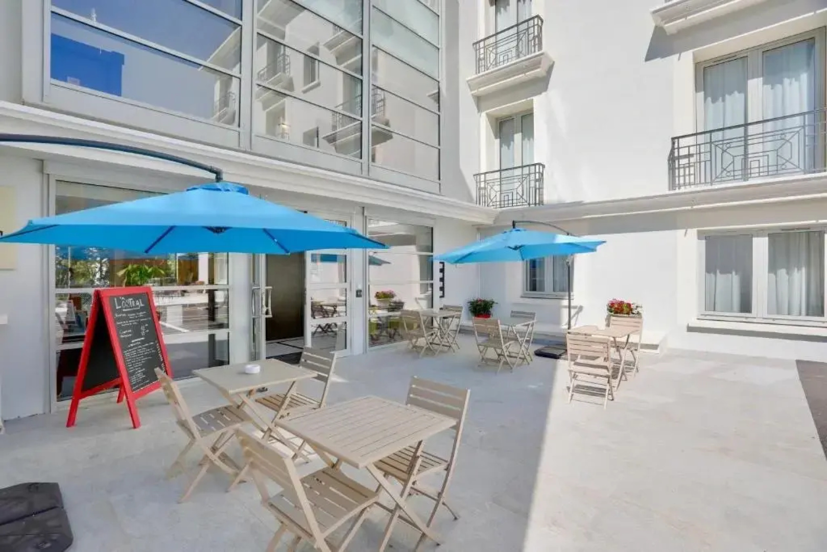 Отель Best Western Journel Antibes