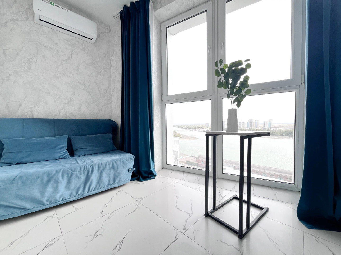 Апартаменты Новая Светлая Студия с  с Панорамными Окнами №252