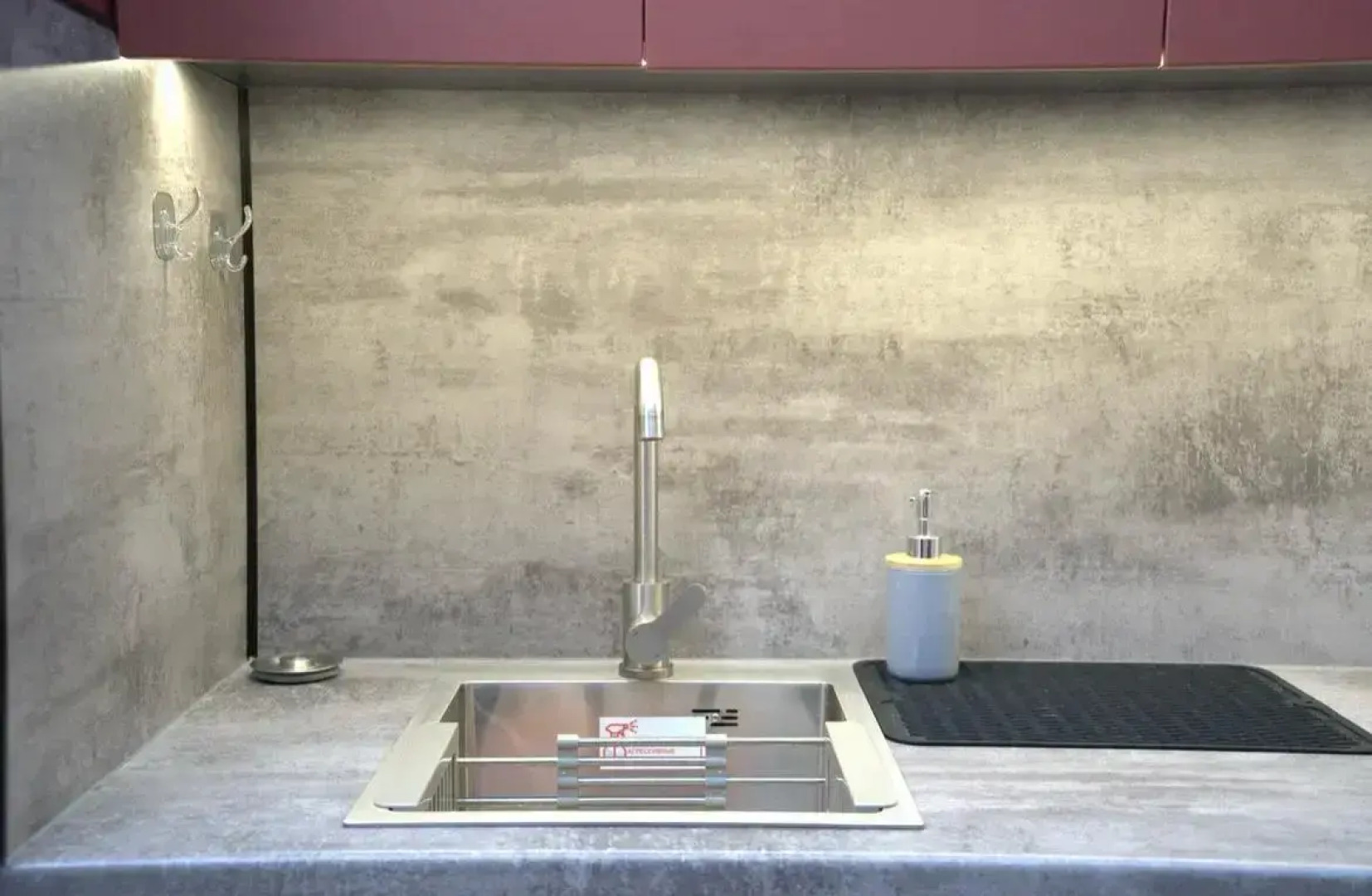 Отель Эконом-класса Город N