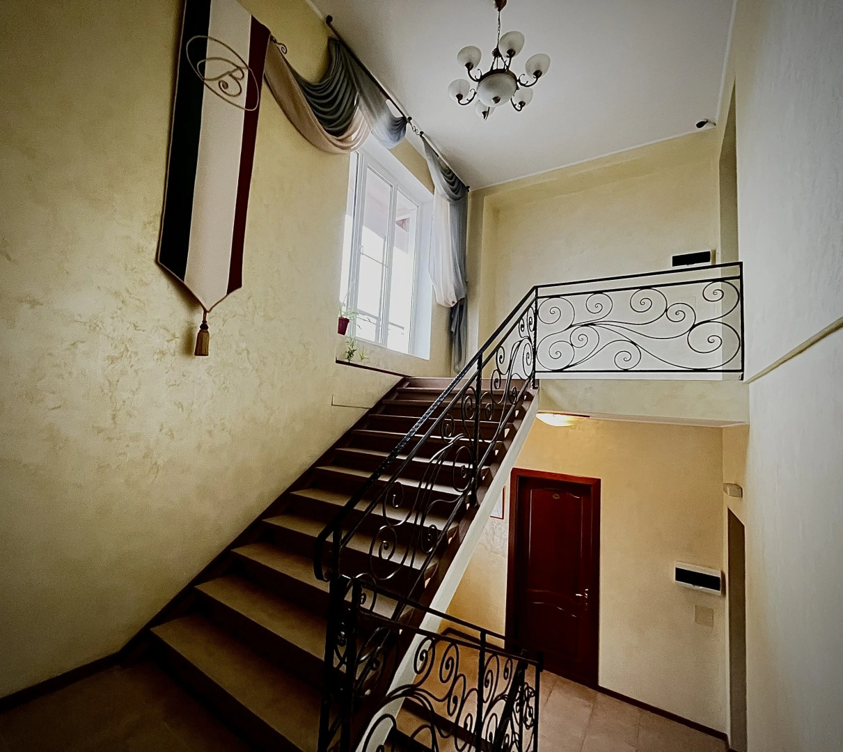 Отель Верона