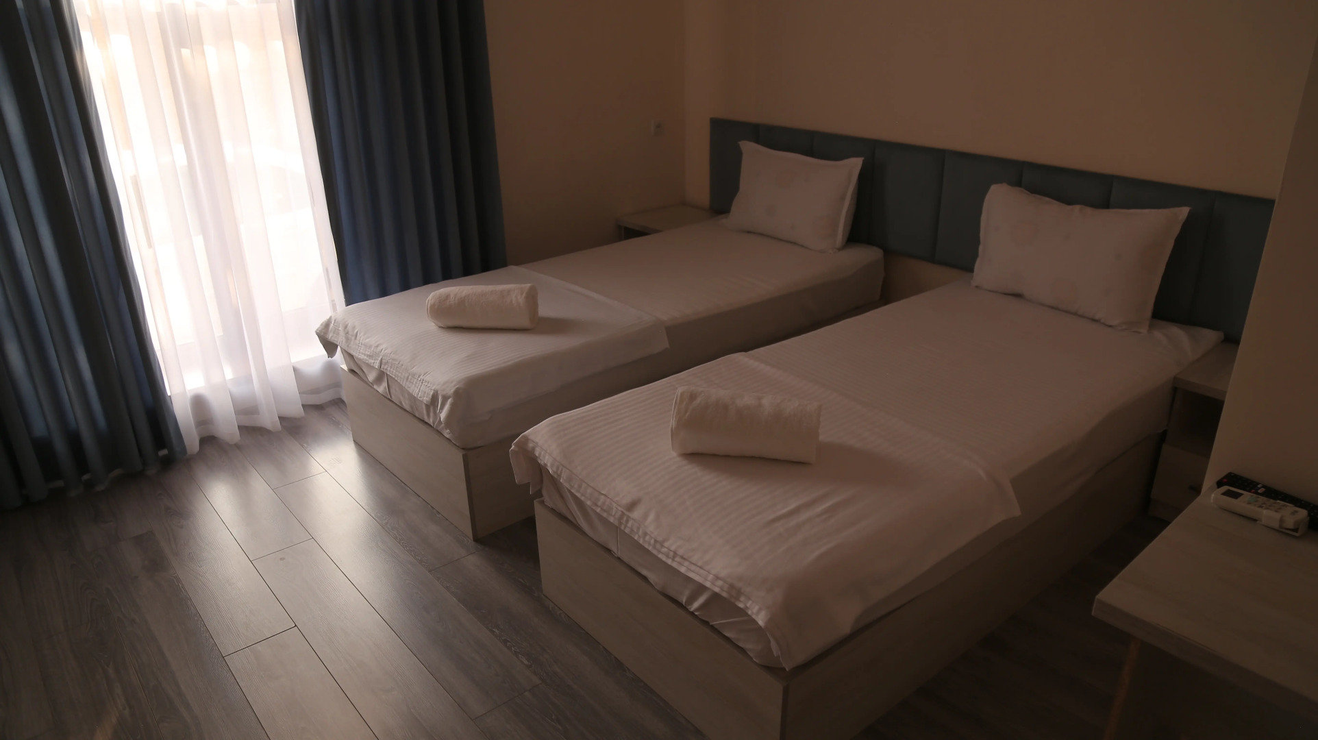 Отель Ideal Best Tour