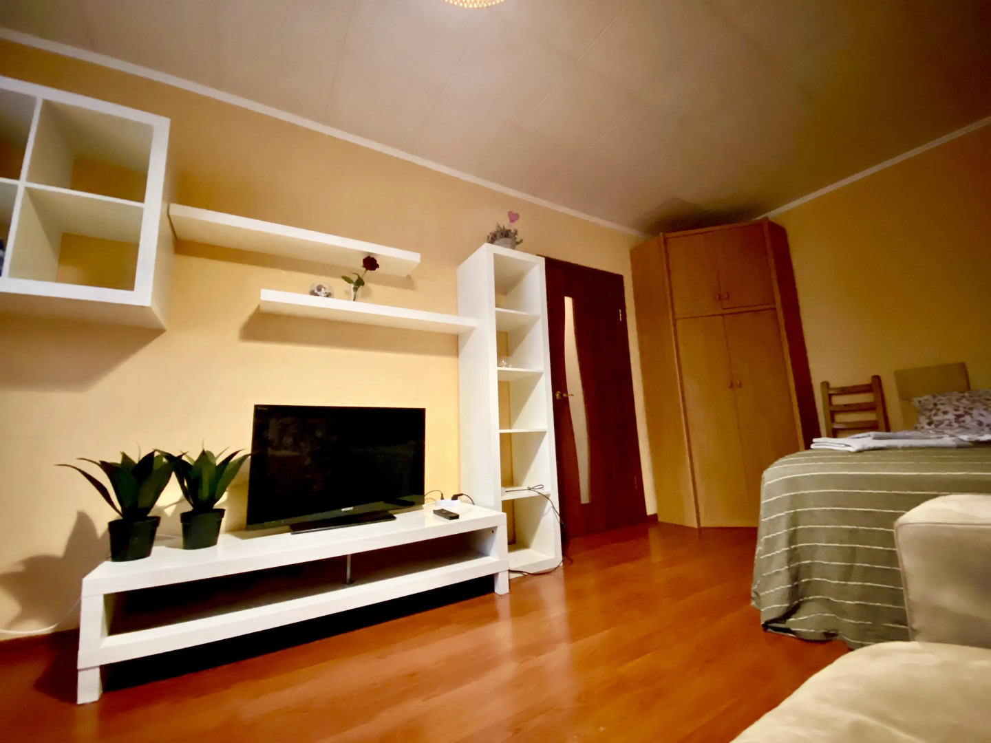 Квартира Лайф Апартс 1 ком, на Октябрьской Революции 344