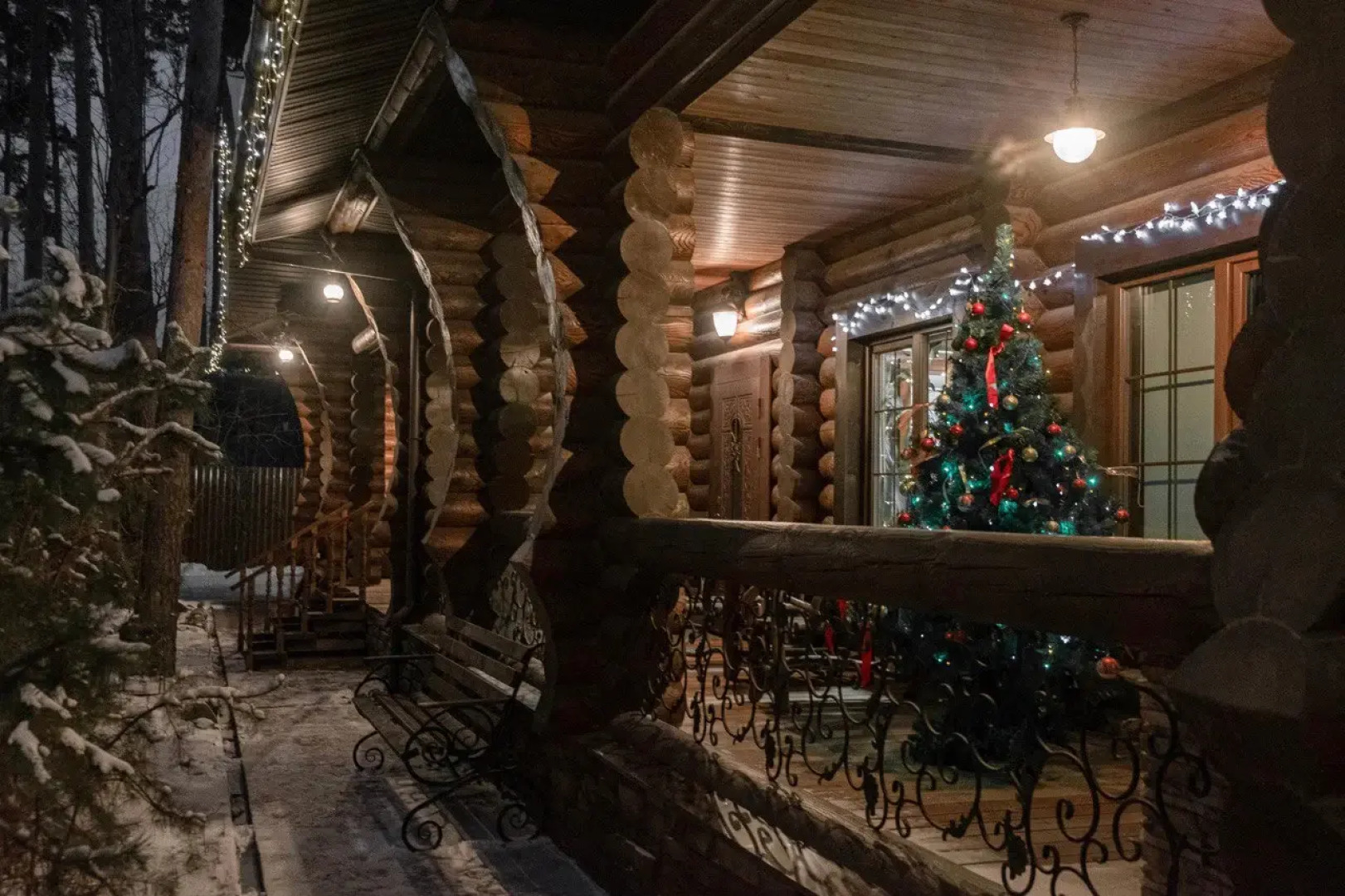 Частный Дом Избушка в Соснах с Бассейном и Хамамом