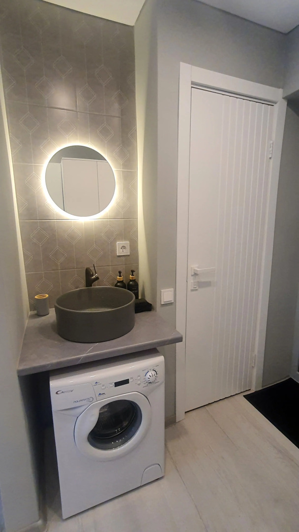 Апартаменты студия на Ленинградской набережной