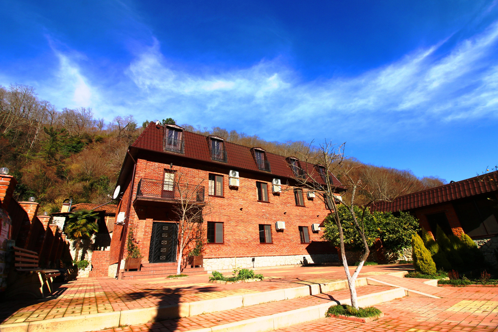 Отель ДжаНат