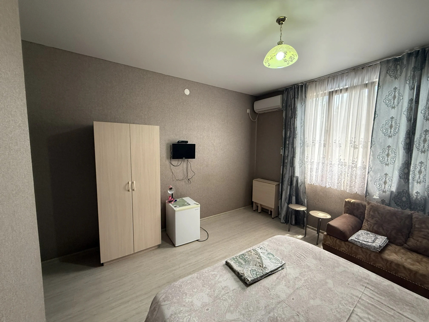 Меблированные комнаты в Гостевом Доме Адуней