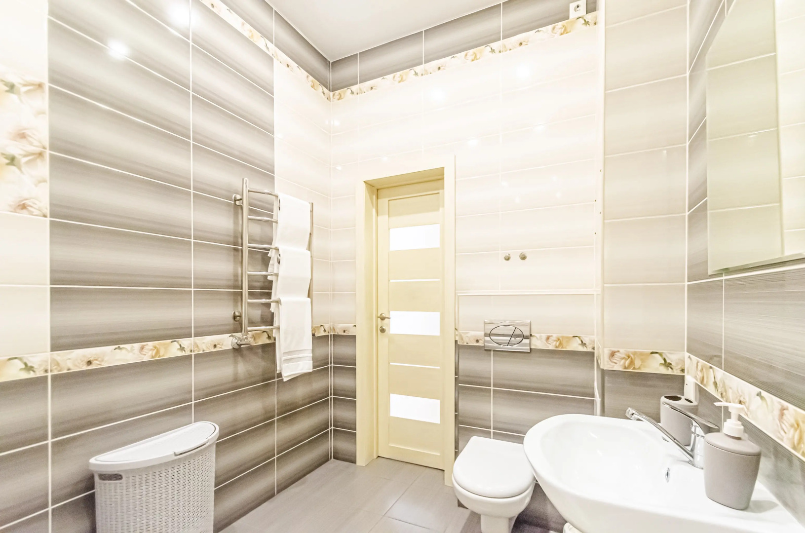 Апартаменты 1-к квартира на Санфировой 99 (с джакузи)