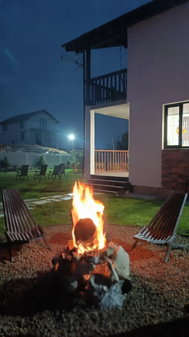 Частный дом на улице Возрождения 120