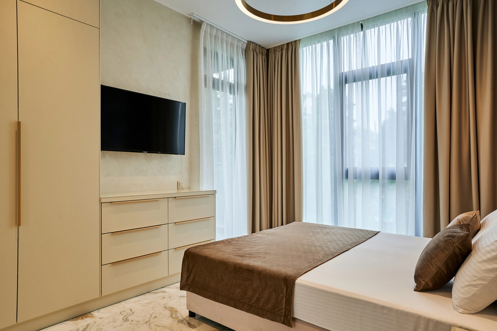 Апартаменты Метрополь Lamare Трехкомнатные с Балконом и Бассейном на Крыше