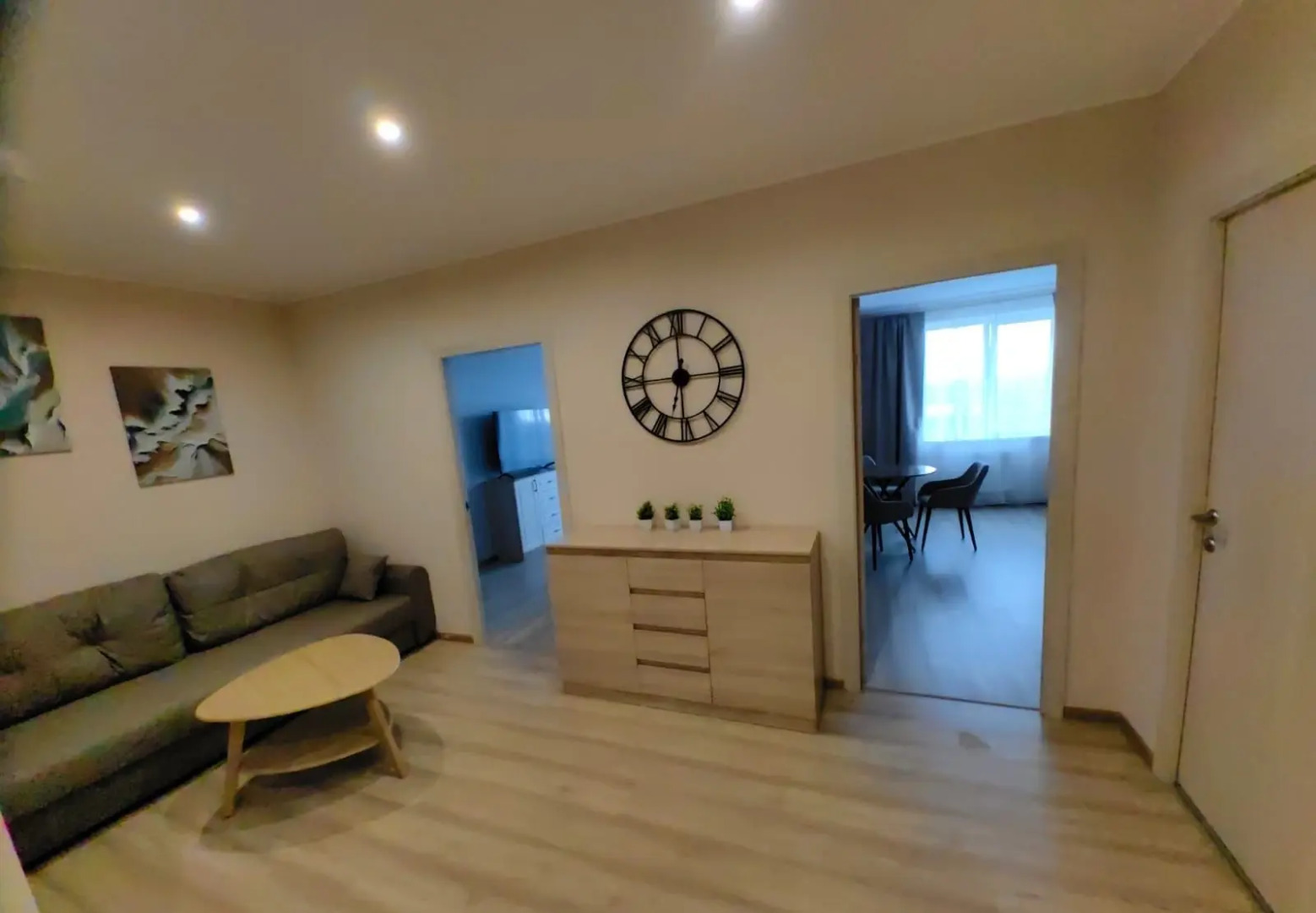 Квартира Современная видовая 1-комнатная квартира с кондиционером рядом с рекой