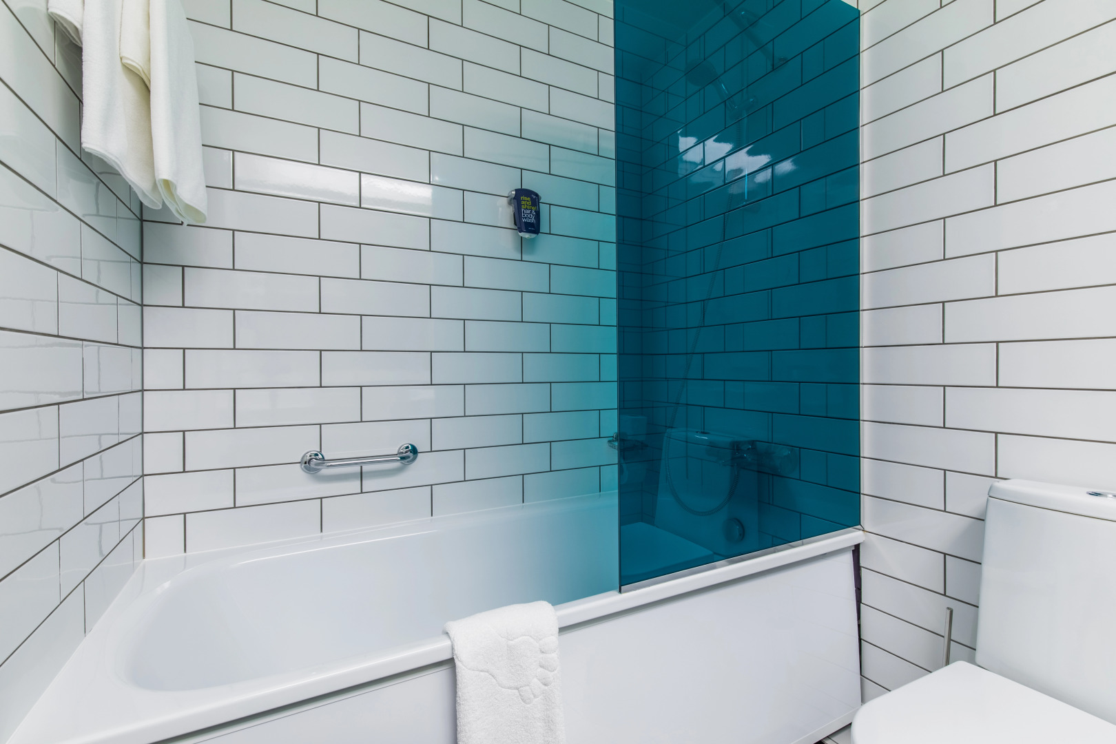 Отель Космос Прибалтийская