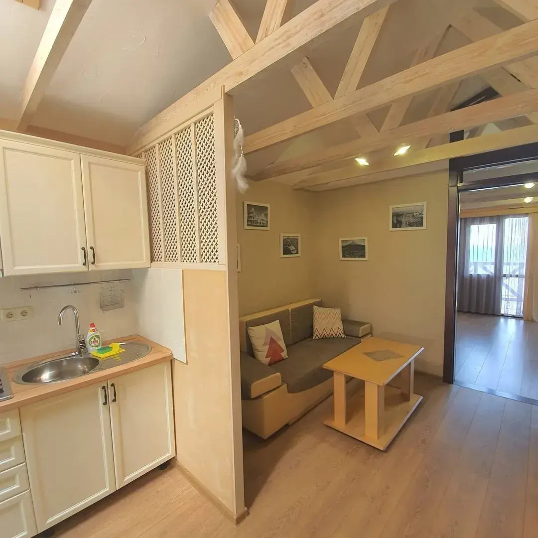 Гостевой дом у моря Массандровская 13