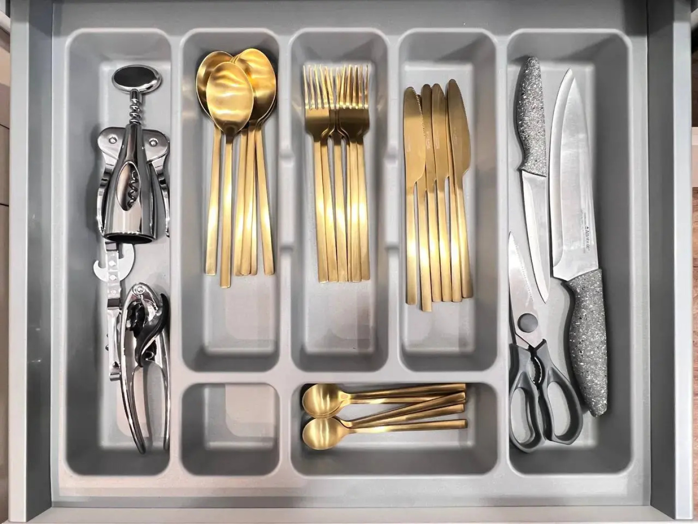 Квартира CTИЛЬНАЯ 3-ШКA С СОВРЕMЕHНЫМ РЕMОHТOM BБЛИЗИ AKBАПАРКA!