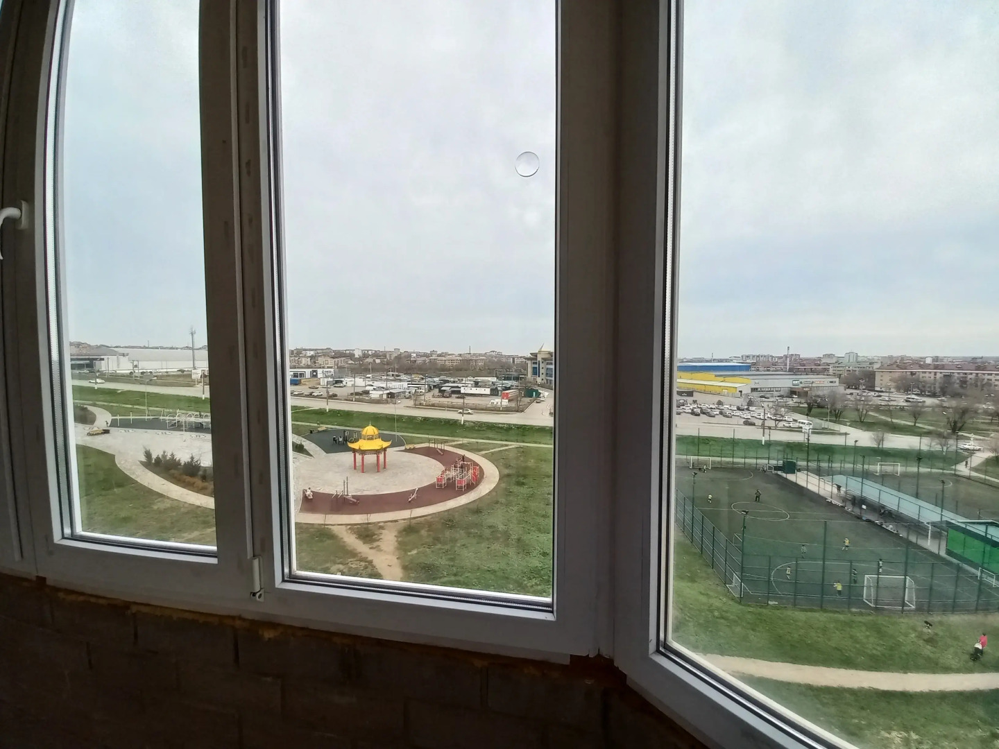 Квартира Просторная 2-к с красивым видом из окна