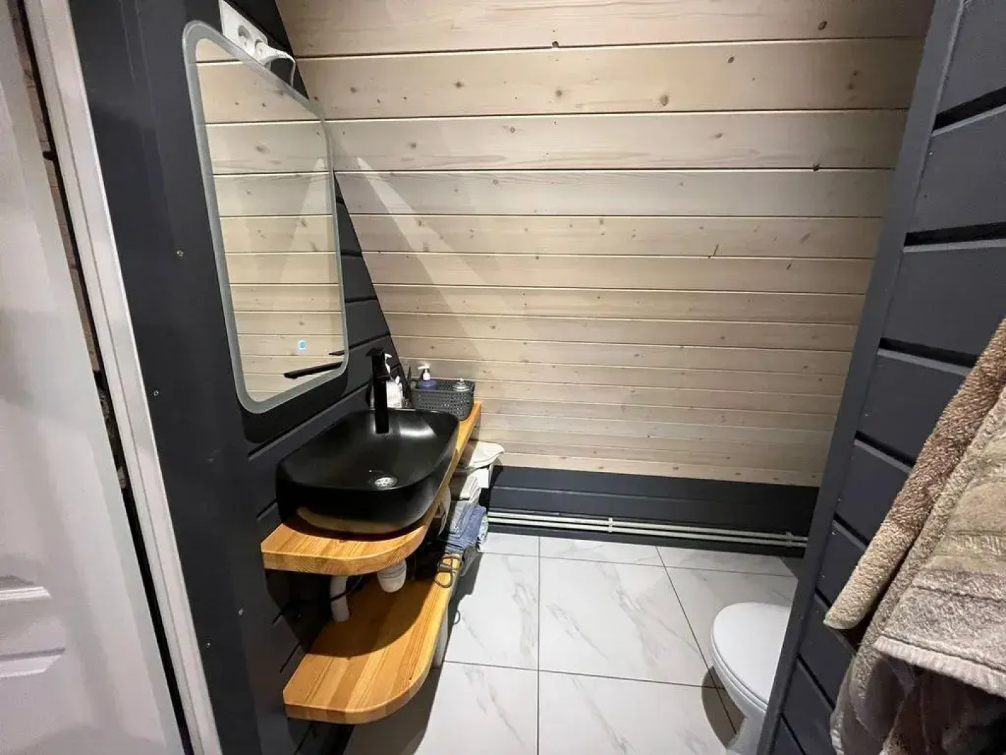 Частный дом на берегу озера Кончезеро