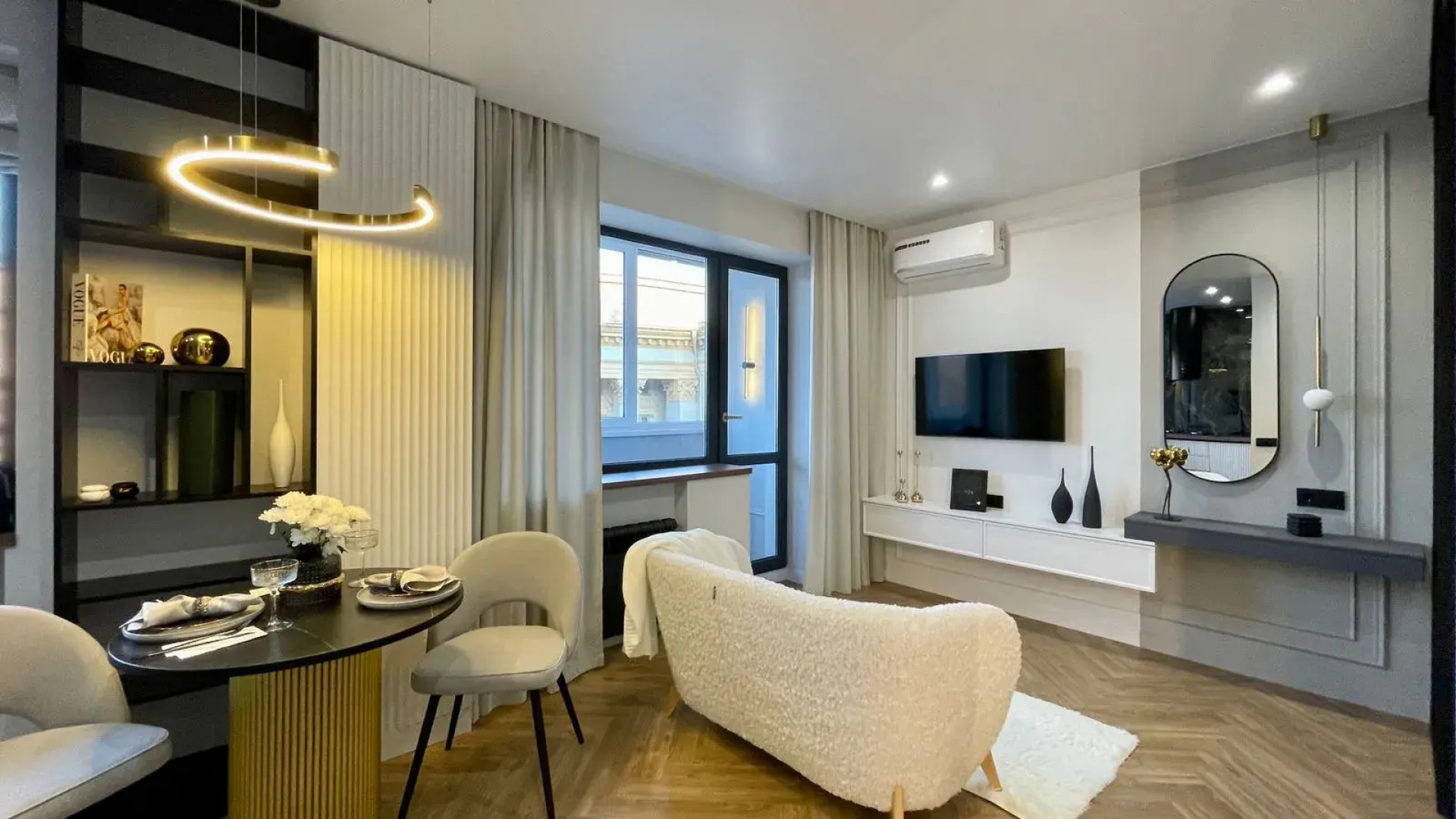 Квартира Роскошная студия для двоих в историческом центре