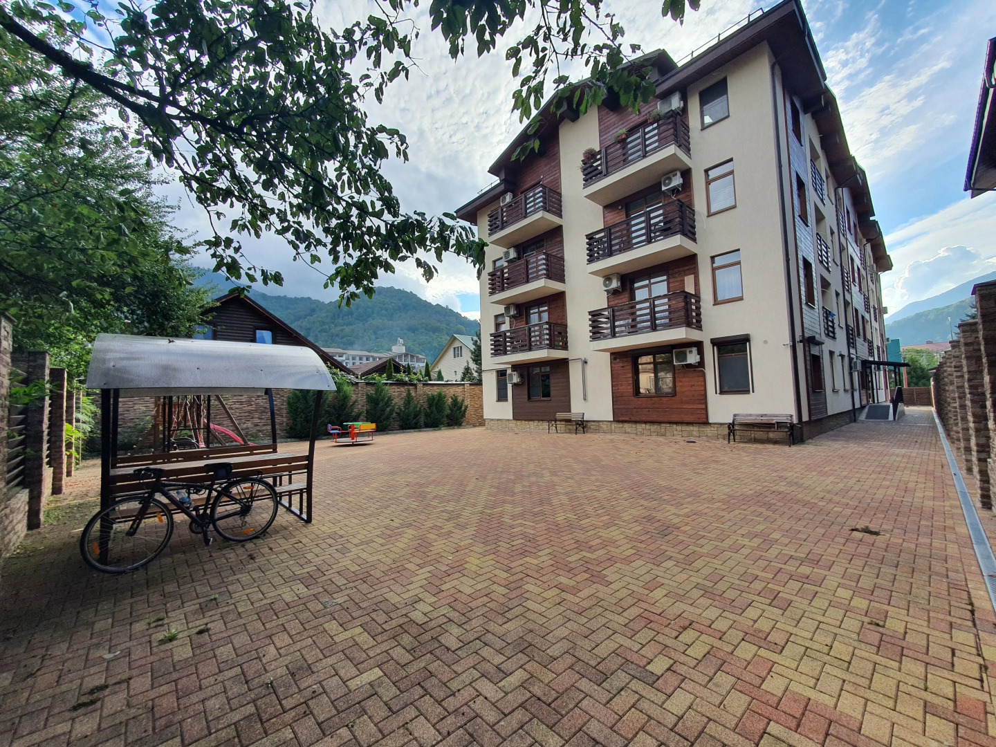 Апартаменты Однокомнатные с Кухней Напротив Казино Сочи и Отеля Мариотт Жить в Горах