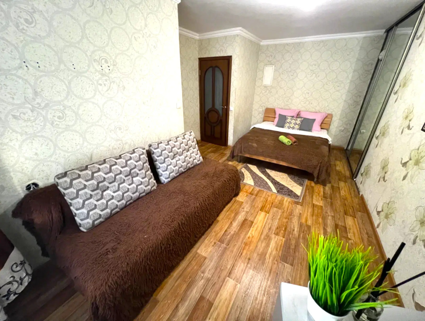 Апартаменты Шершнева 5