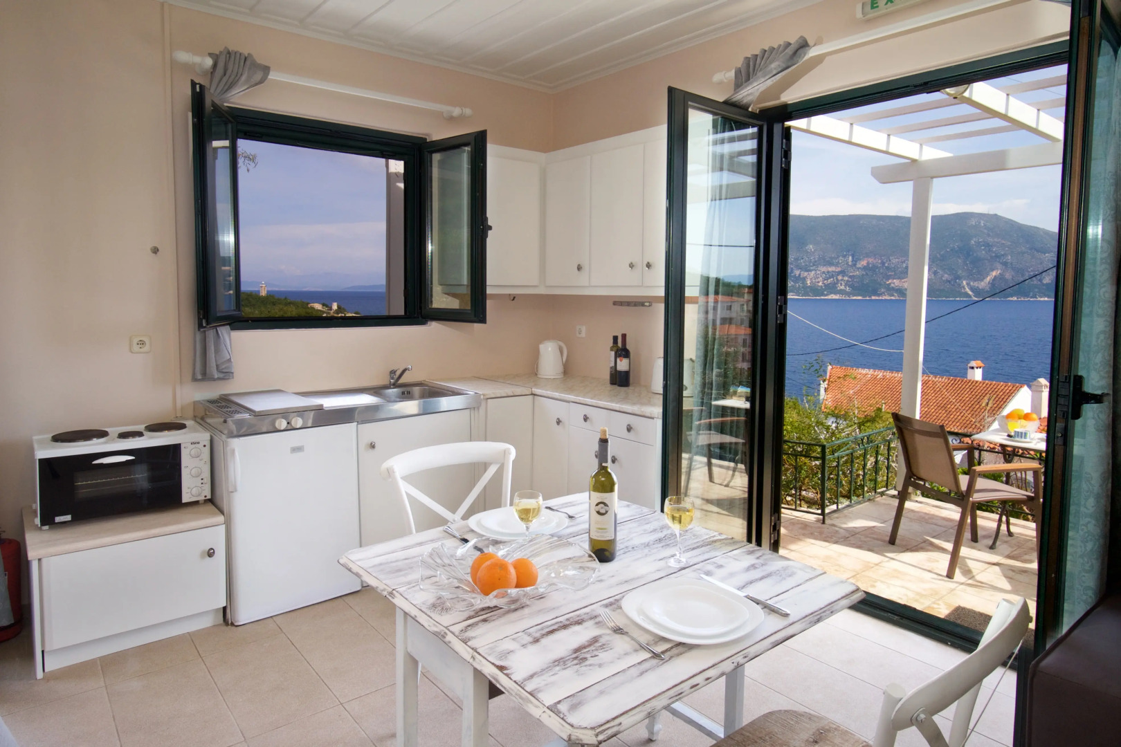 Апартаменты Martini Waterfront Suites