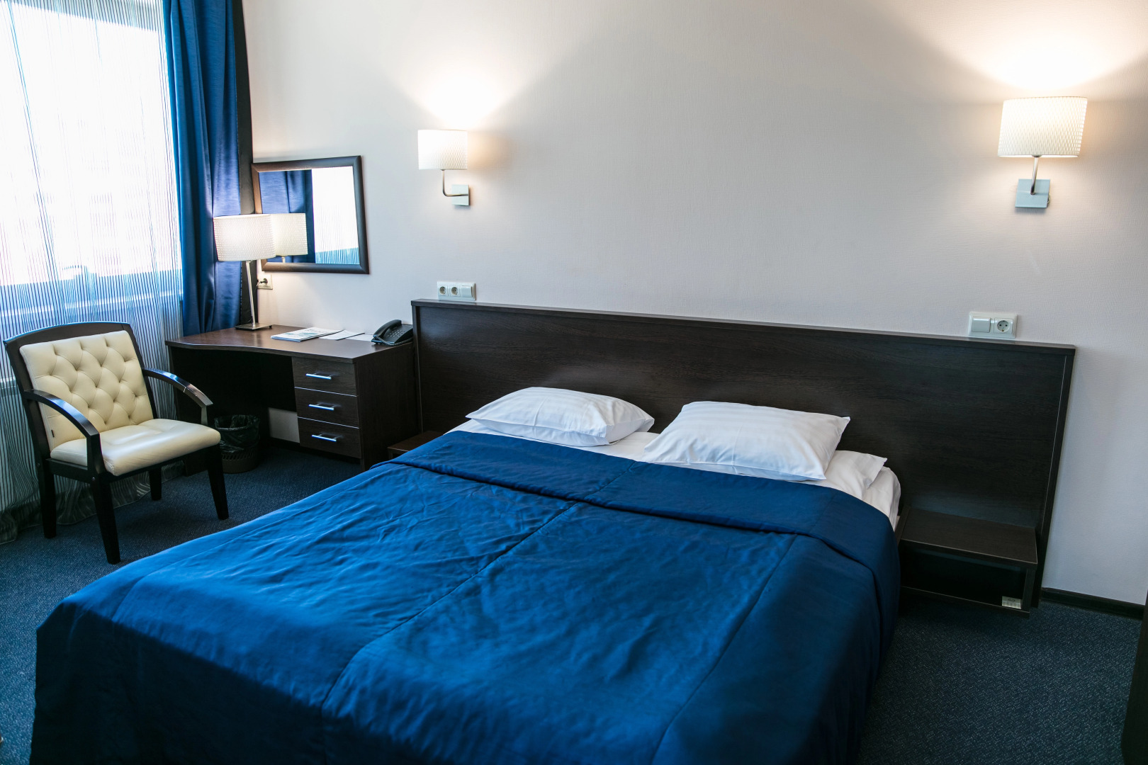 Топос Конгресс-Отель (бывший ВертолОтель)