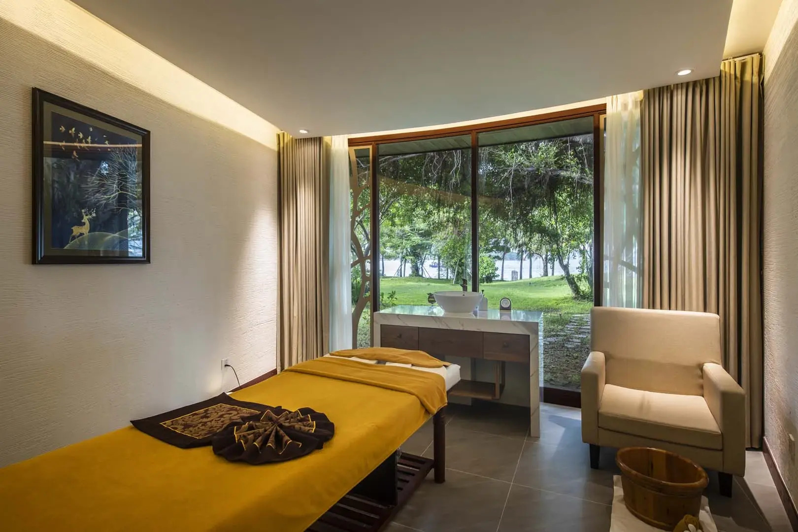 Hon Tam Resort (formerly MerPerle Hon Tam Resort)