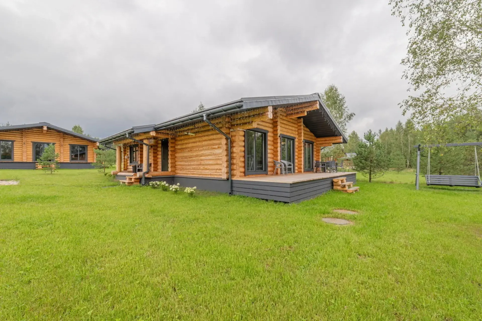 Частный дом в поселке Разливы-1, 8Б