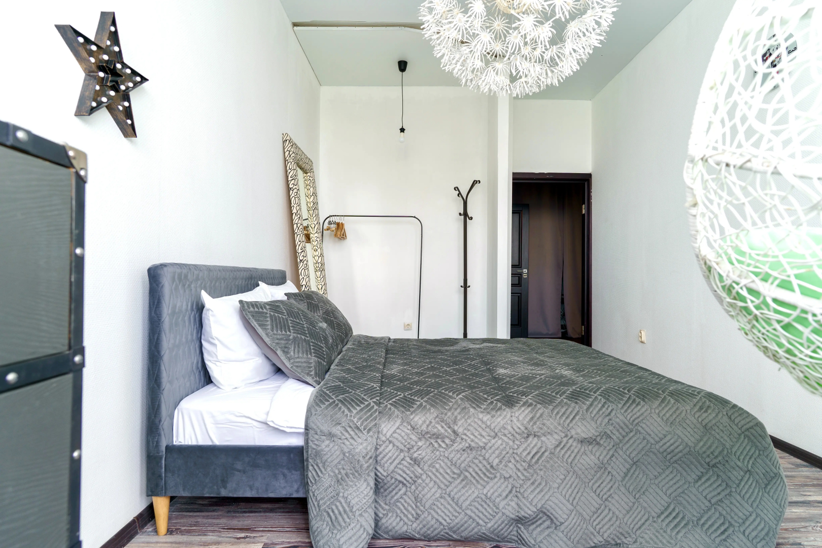 Апартаменты ApartMari Шикарные 4-комнатные апартаменты Лофт в центре