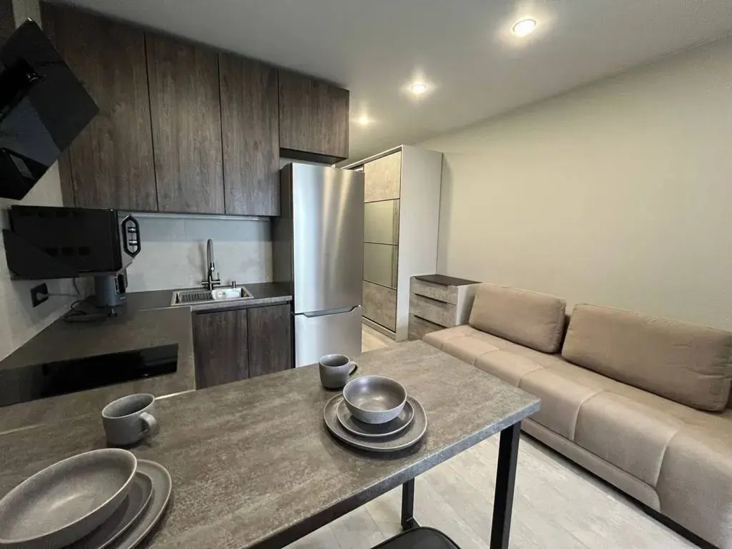 Квартира Дизайнерская Студия Люкс