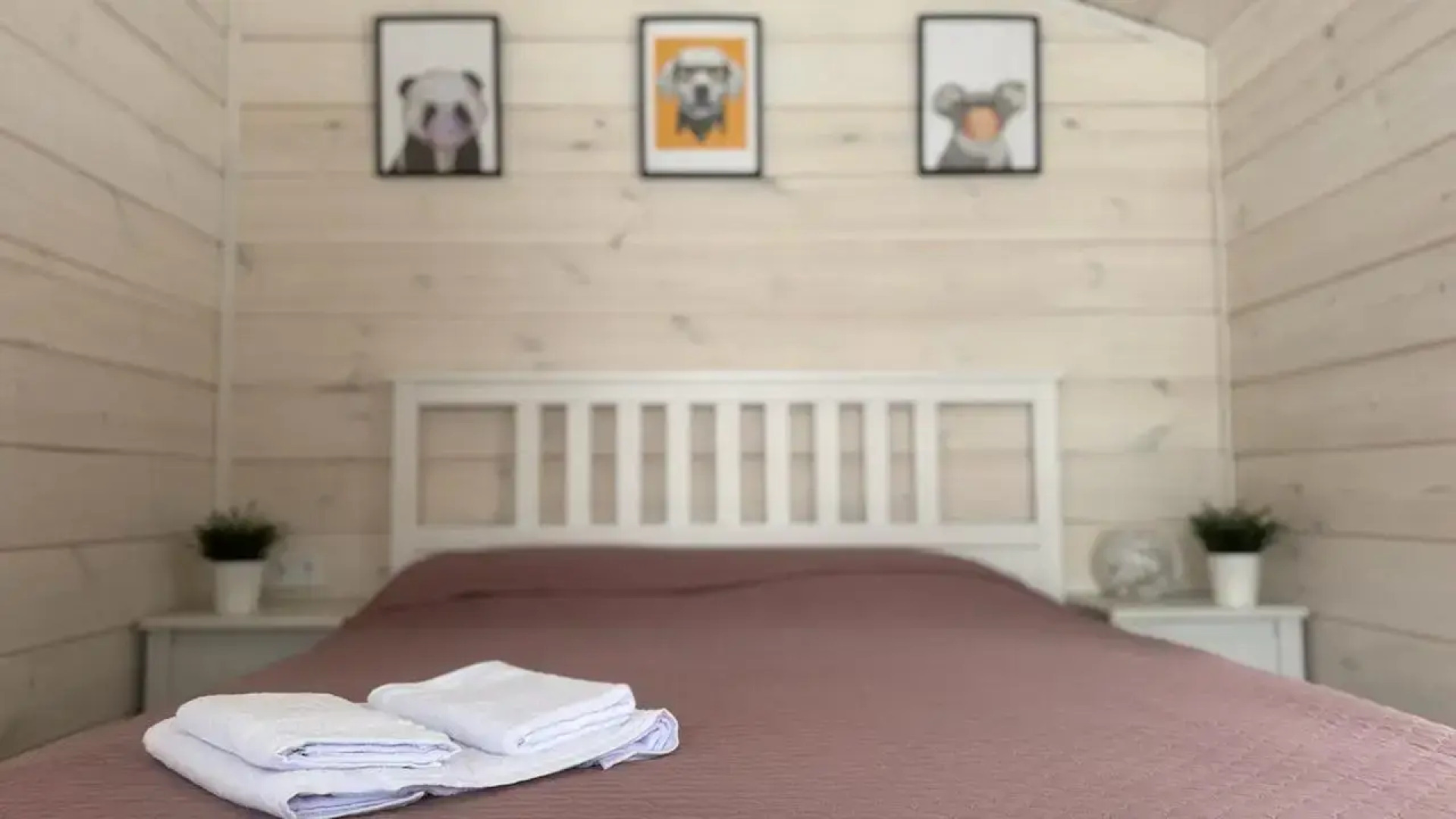 Частный дом Дом на краю леса