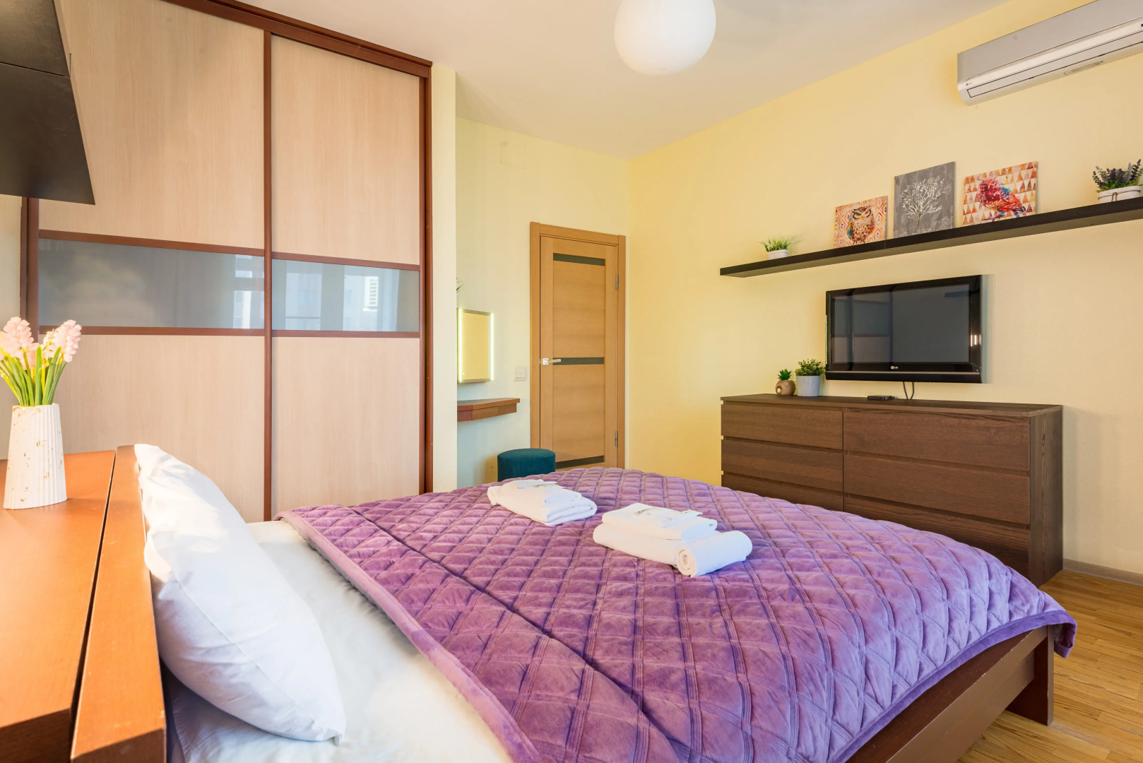 Квартира 2-к просторная в престижном тихом мкр. по Юрьева 8/7 от RentAp, 6 сп.мест