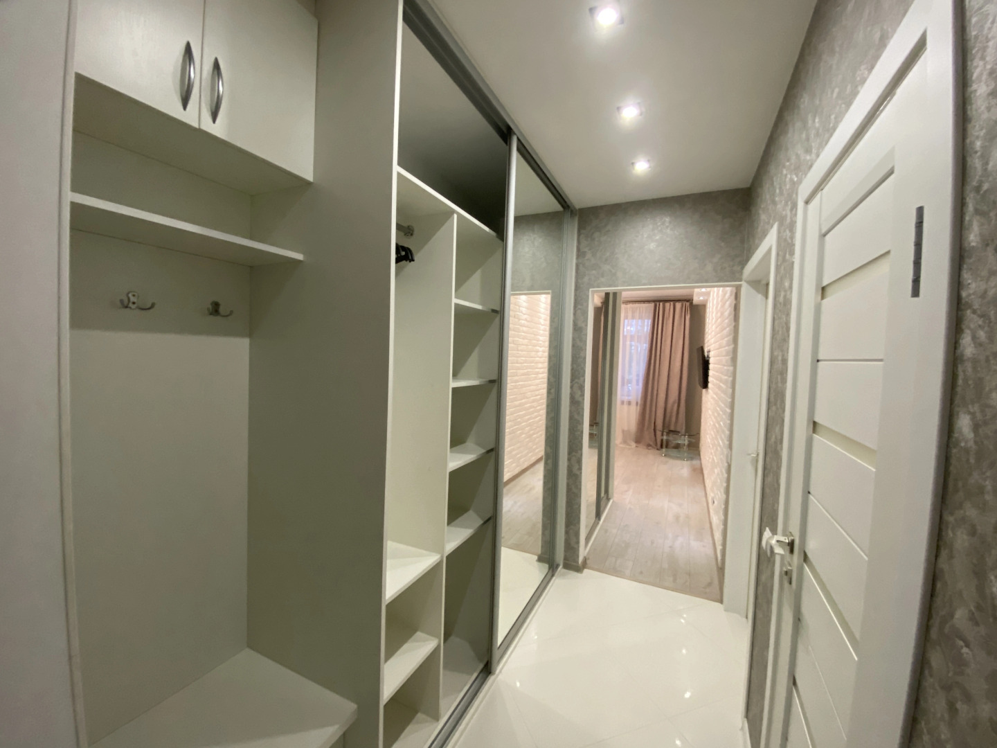 Квартира Royal Red Apartment у Королевских ворот