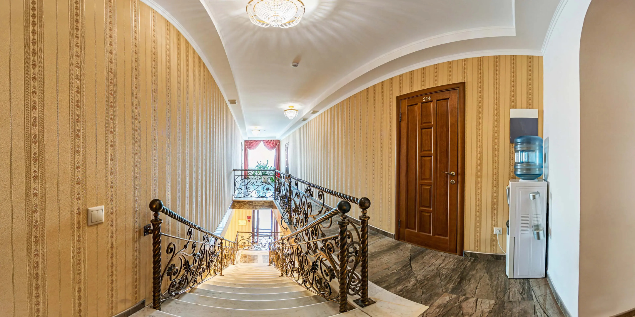 Отель Саквояж