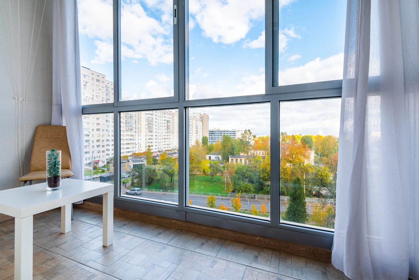 Квартира на сутки Центр Метро в 3 минутах Wi-Fi Кухня объединена с жилой зоной Отдельная спальня Балкон