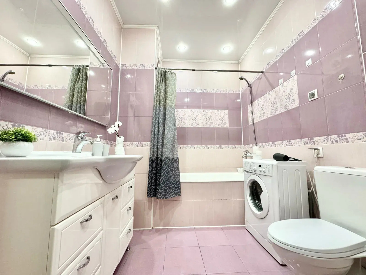 Апартаменты Kazan 24/7 Нигматуллина 1